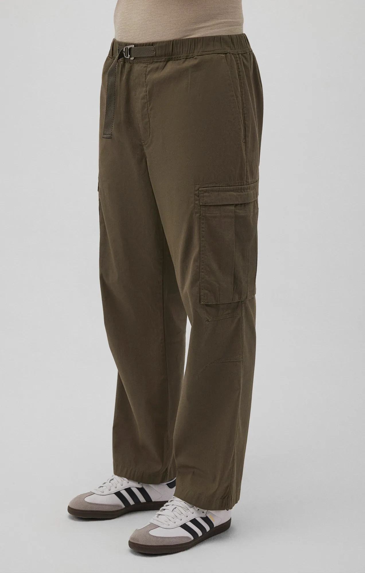 CARGO PANTS IN GRAPE LEAF