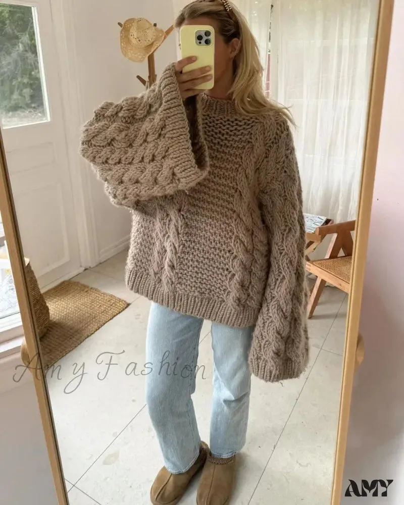 Elegant Women's Fried Dough Twists Casual Fashion Long Wide Sleeved Sweater