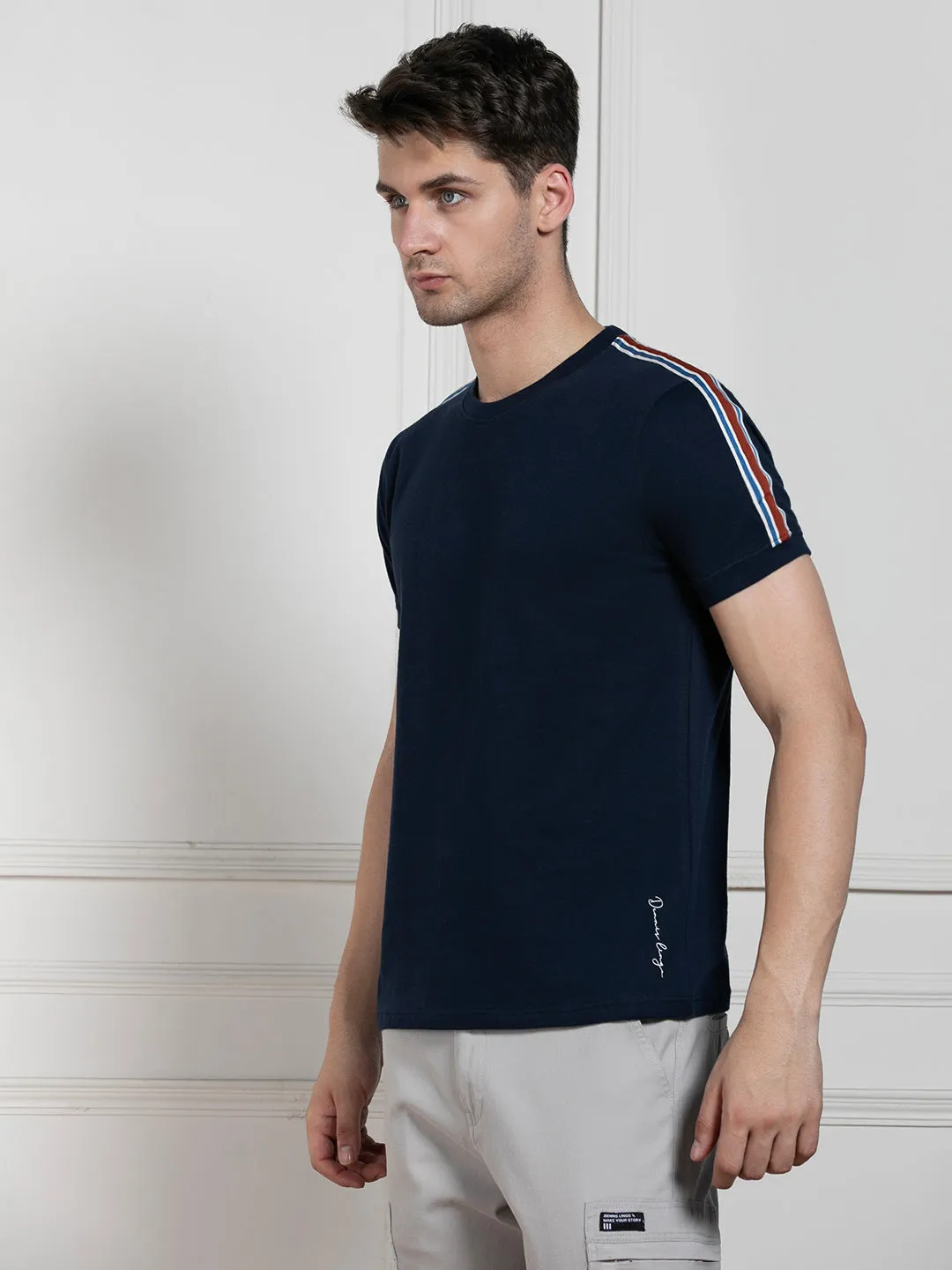 Men's Navy Round Neck Solid Regular Fit T-Shirt