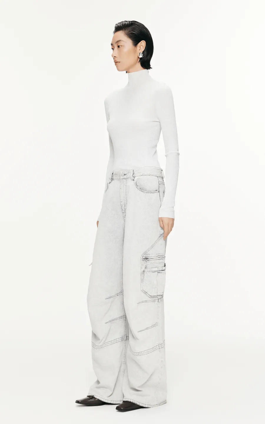 Pants / JNBY Relaxed Extra Long Cargo Jeans